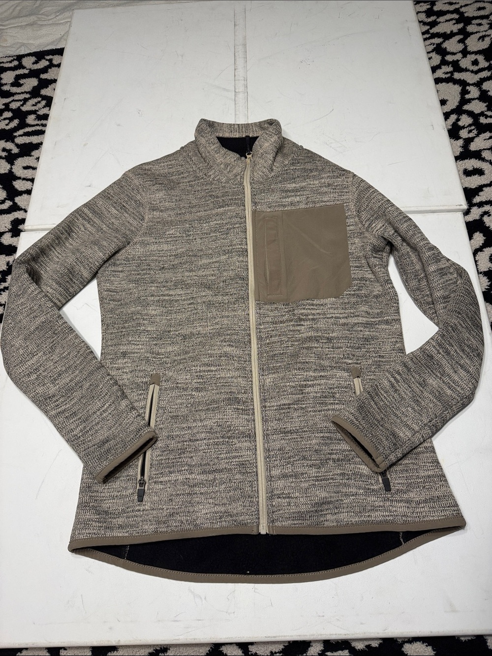 Ascend Heathered Gray Full-Zip Lightweight Jacket with Chest Pocket